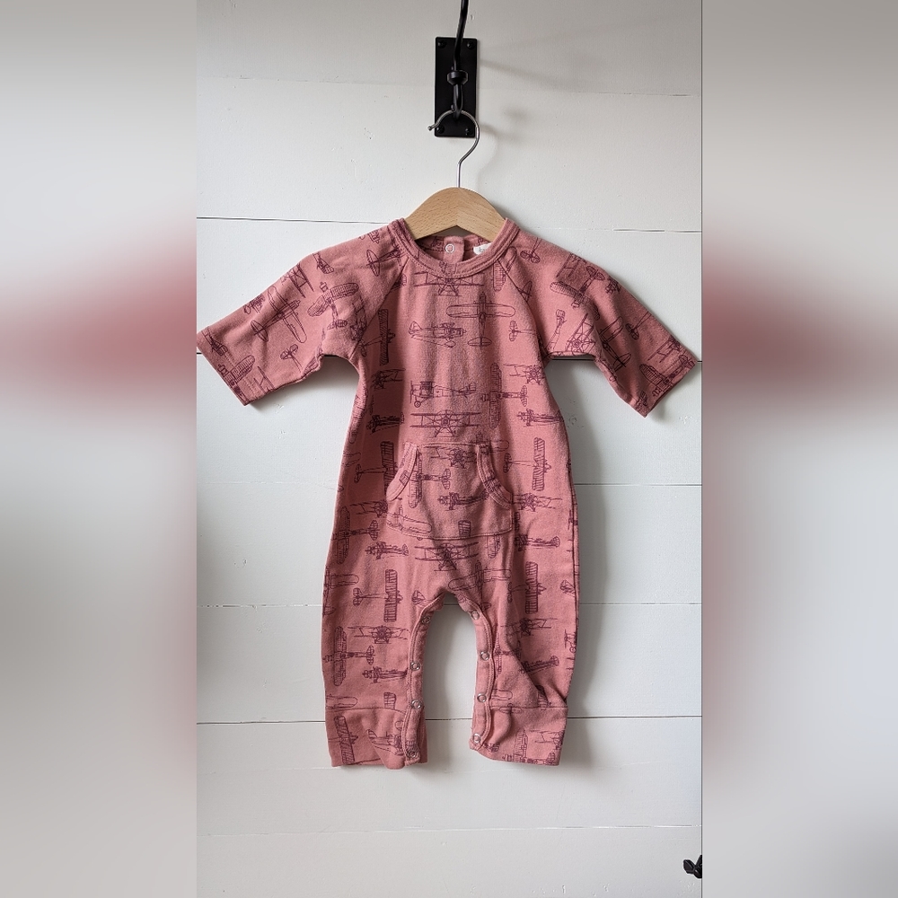 Kate Quinn, long sleeve sport jumpsuit, nocturne airplane